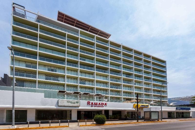 Ramada by Wyndham Acapulco Hotel & Suites photo 1