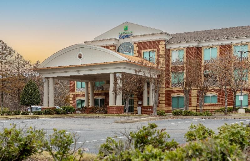 Holiday Inn Express And Suites Memphis Germantown 3