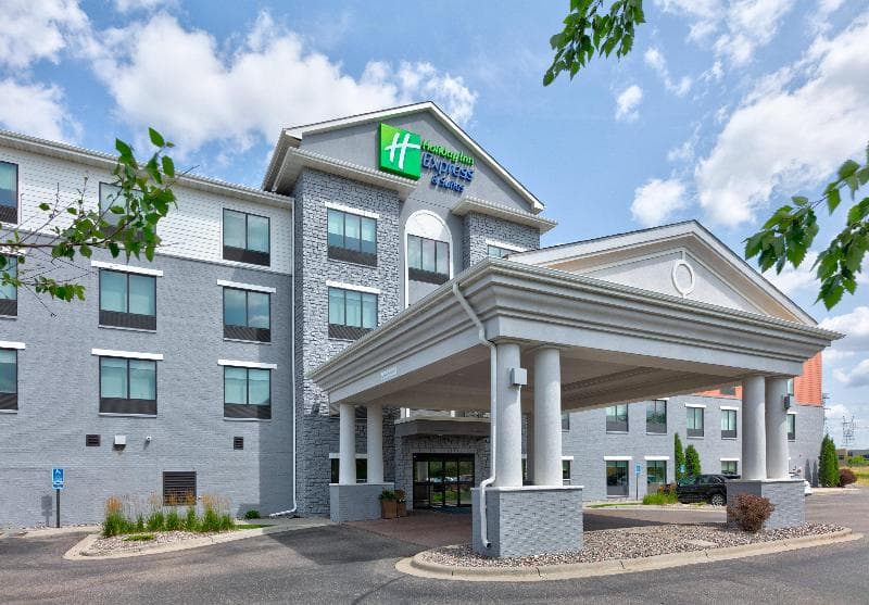 Holiday Inn Express And Suites Minneapolis Sw Shak 5