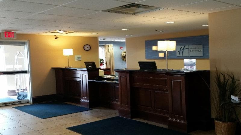 Holiday Inn Express And Suites New Buffalo, Mi 5