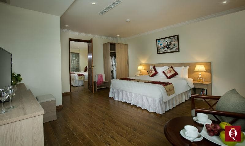 Silk Queen Grand 4