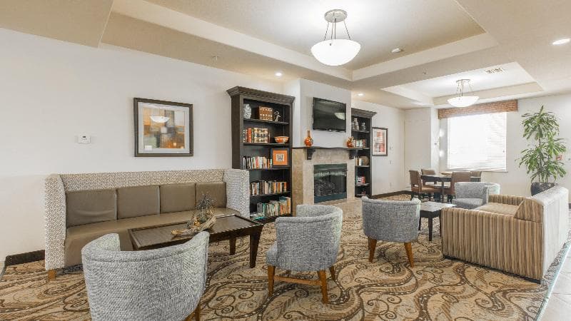 Holiday Inn Express And Suites Oklahoma City Nw Qu 5