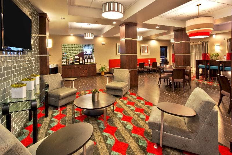Holiday Inn Express And Suites Knoxville West Oak 3