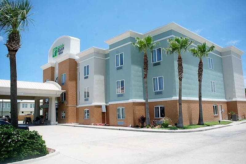 Holiday Inn Express And Suites Port Aransas Beach 2
