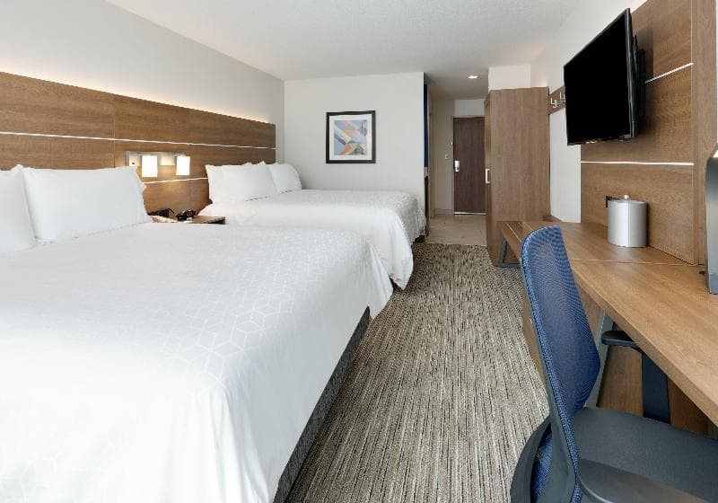 Holiday Inn Express And Suites San Antonio Nw Near 5