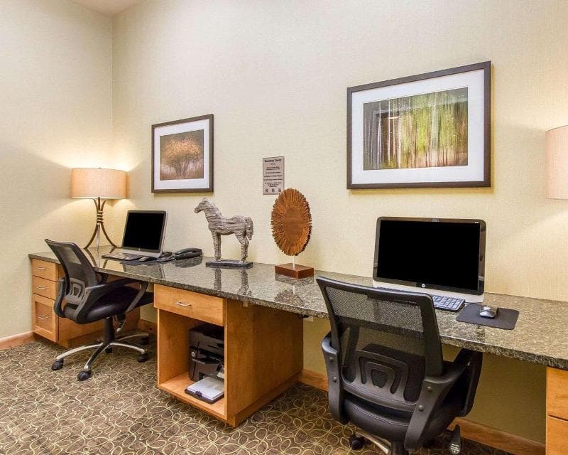 Mainstay Suites Stanley photo 1