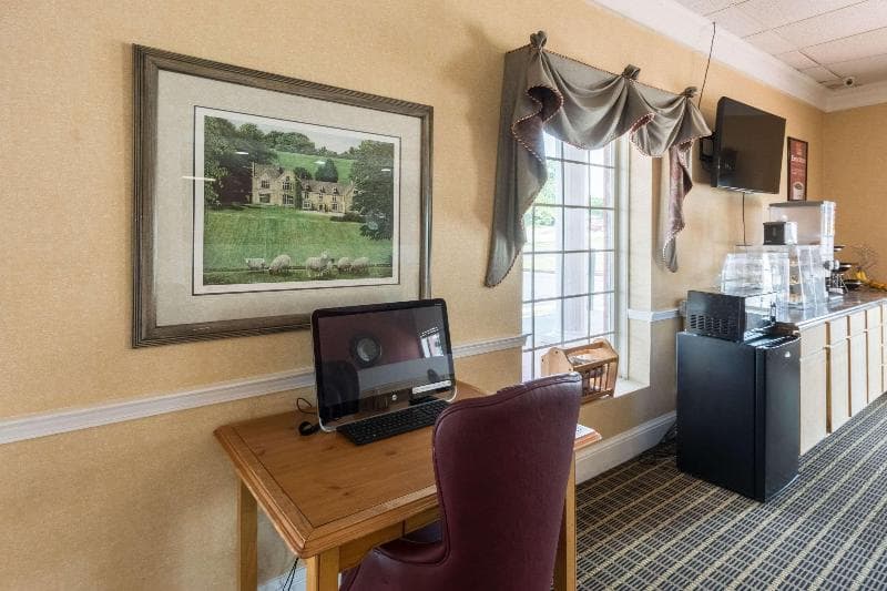 Econo Lodge Inn & Suites Orangeburg