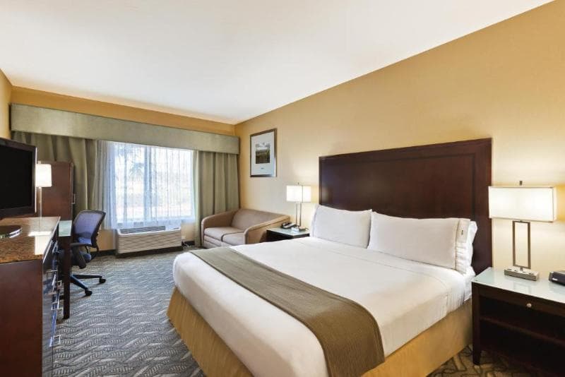 Holiday Inn Express & Suites San Jose-Morgan Hill photo 1