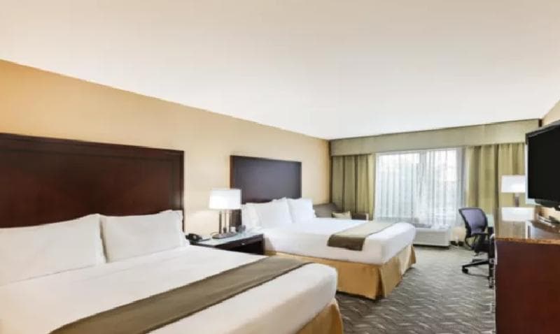 Holiday Inn Express & Suites San Jose-Morgan Hill 3