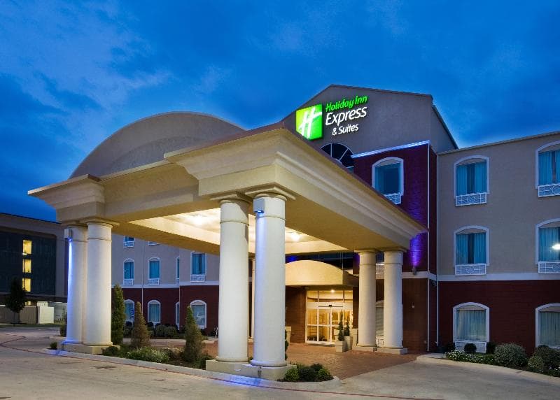 Holiday Inn Express & Suites Sweetwater 3