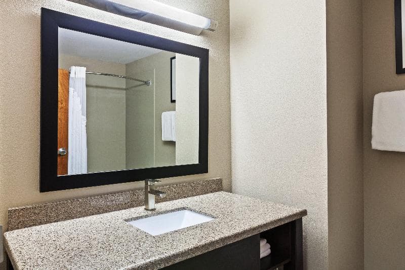 Holiday Inn Express And Suites Glenpool Tulsa Sout 3