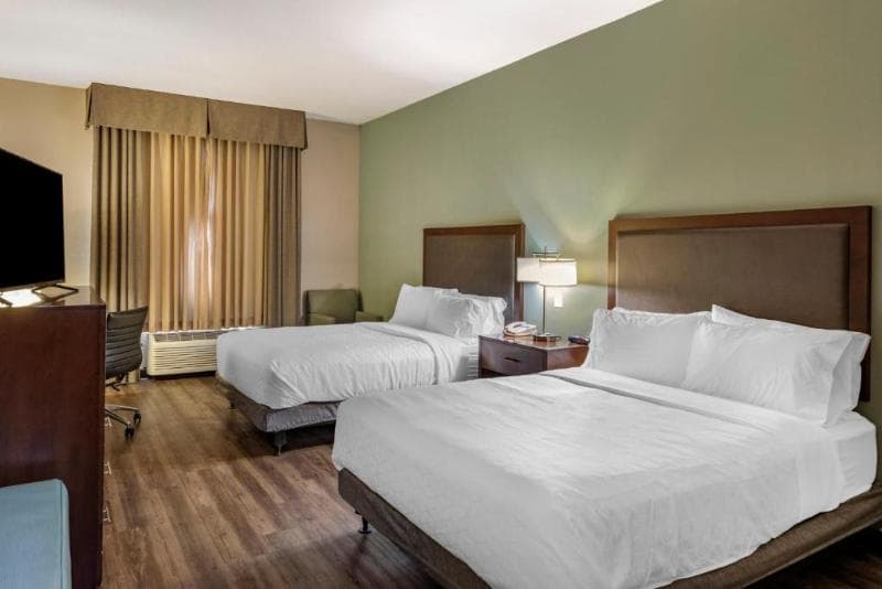 Holiday Inn Express & Suites Indio - Coachella Valley photo 1