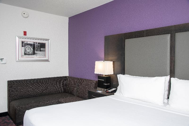 Holiday Inn Express And Suites Columbus Polaris Pa 4