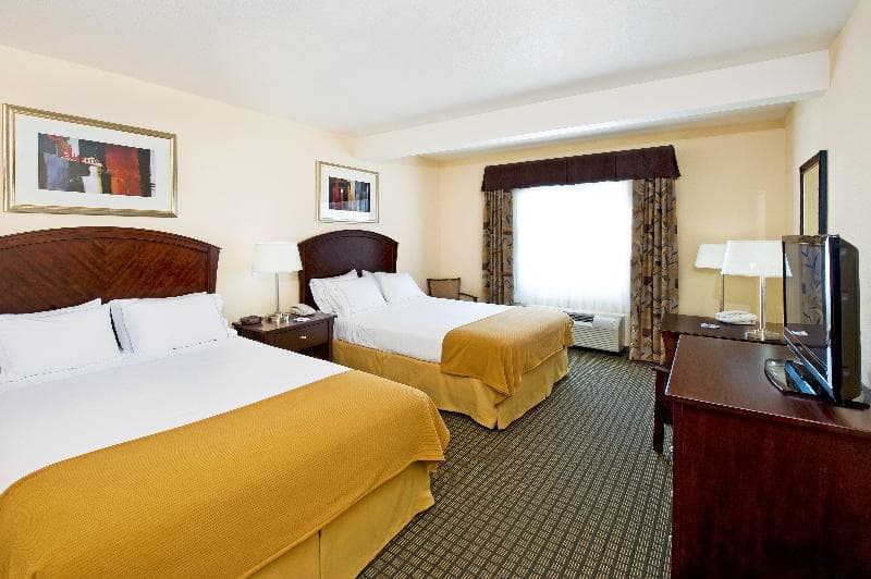 Holiday Inn Express & Suites Willcox photo 1
