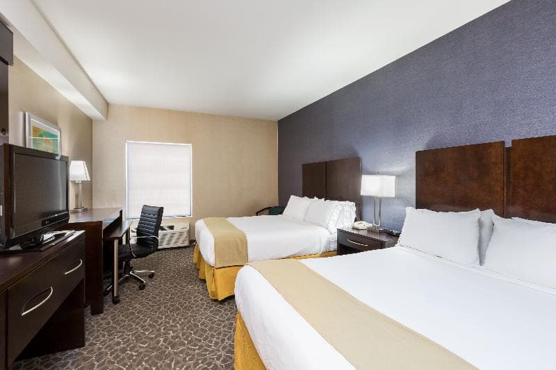 Holiday Inn Express & Suites Burlington - Mount Holly 3