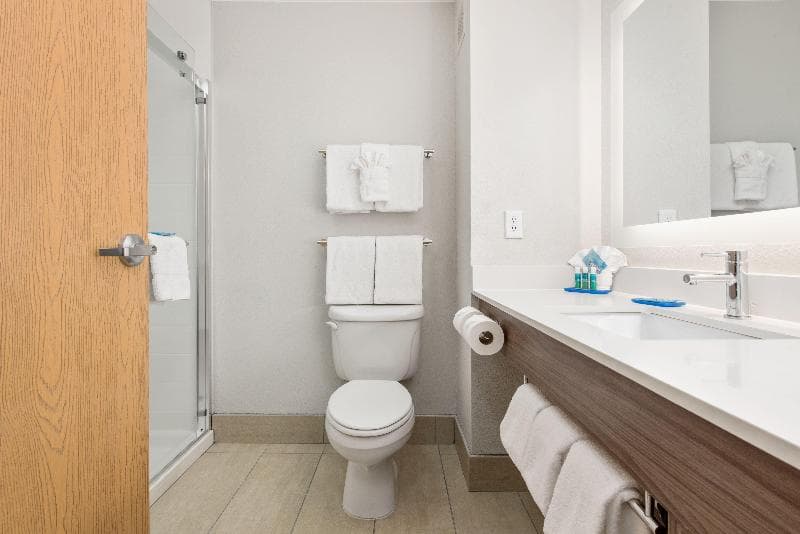 Holiday Inn Express & Suites Salt Lake City West Valley 3
