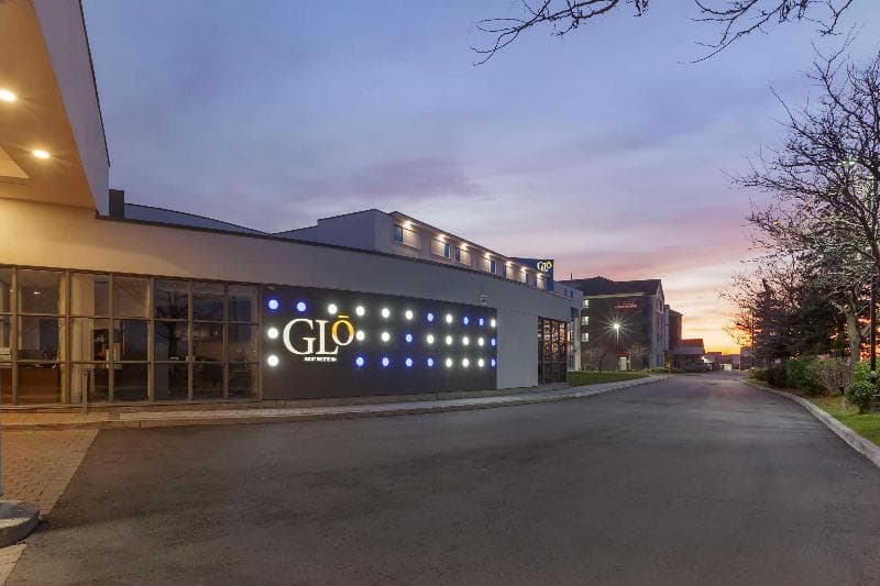 GLo Best Western Mississauga Corporate Centre photo 1