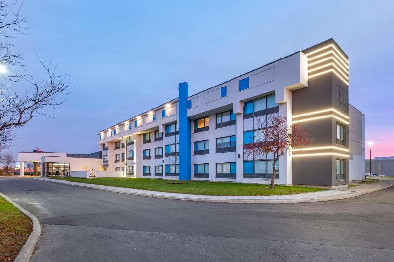 GLo Best Western Mississauga Corporate Centre 2