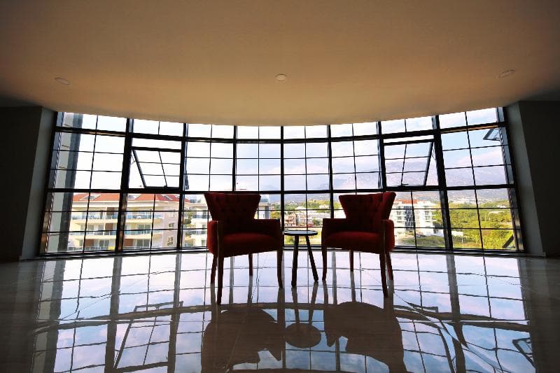 Sey Beach Hotel & Spa 4