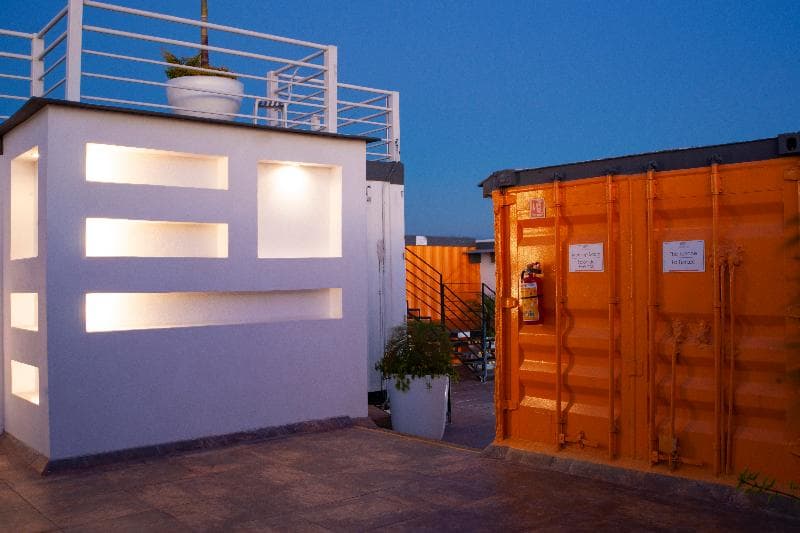 Container Inn 1