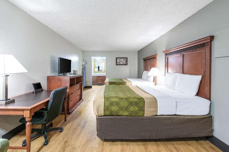 Rodeway Inn St. Joseph 4