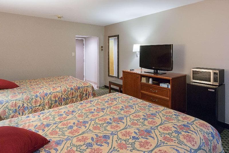 Rodeway Inn Milford - I-84 5