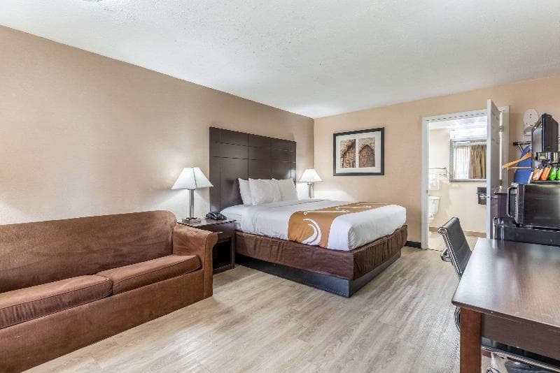 Quality Inn Pasadena 4