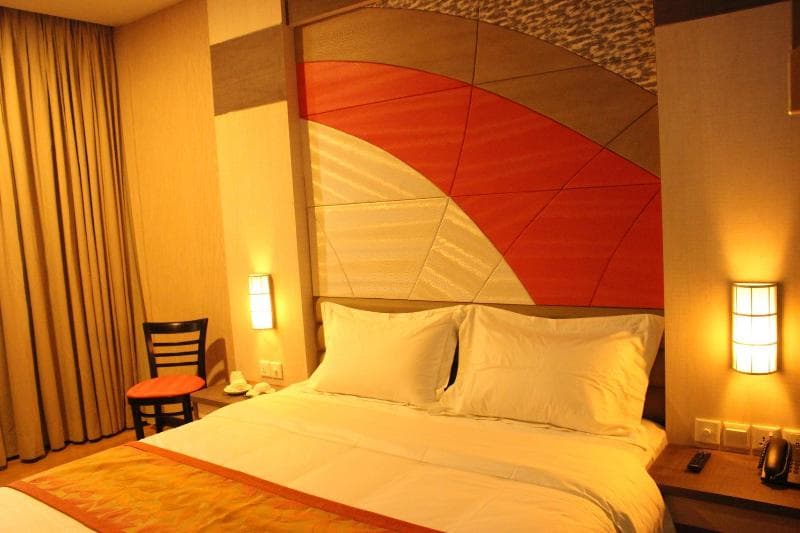 The Golden Bay Hotel photo 1