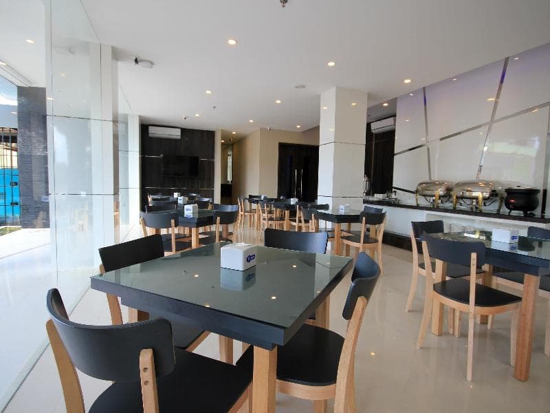 OS Hotel Airport Batam main