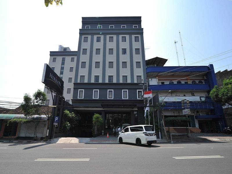 Grand Kangen Hotel Urip Sumoharjo 4