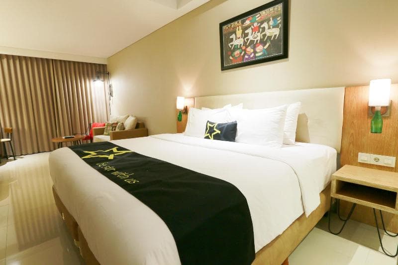 Yellow Star Gejayan Hotel 5