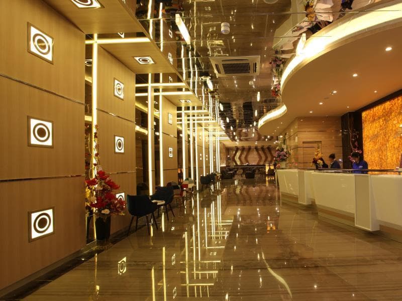 W Three Premier Hotel Makassar 5