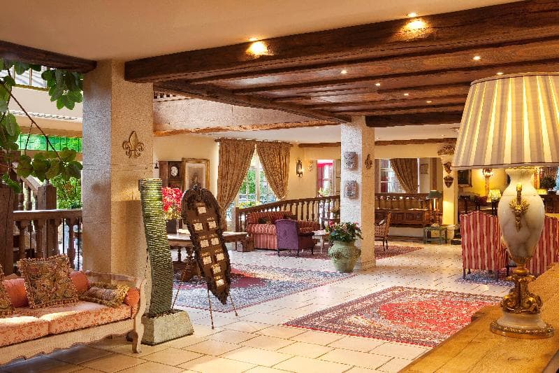 Le Manoir De Gressy 3