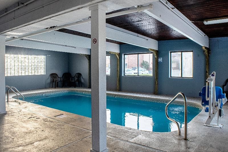 Red Roof Inn & Suites Middletown - Franklin 5