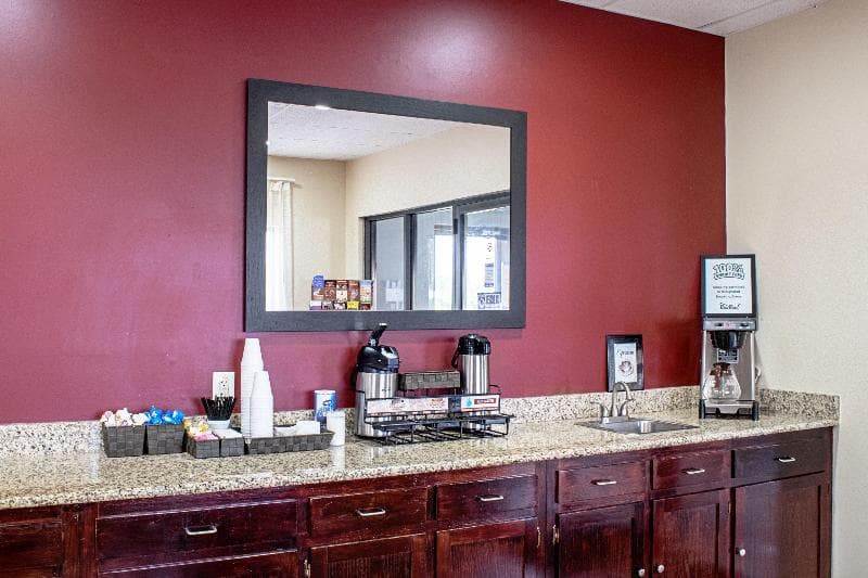 Red Roof Inn & Suites Middletown - Franklin 2