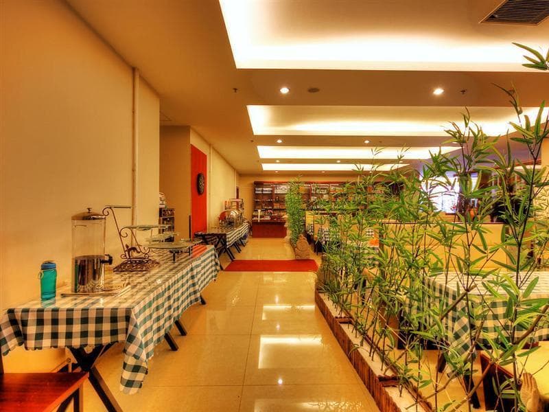 Greentree Inn Beijing Chaoyang Shilihe Subway Station Express Hotel 5
