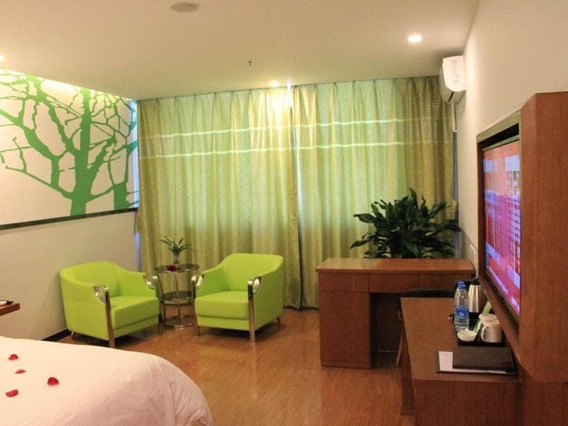 Vatica Shanghai International Tourist Resort Huaxi 5