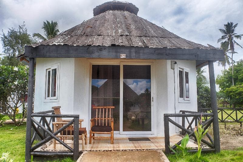 Mermaids Cove Beach Resort & Spa 4