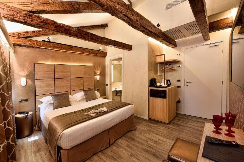 Rosa Salva Hotel 4