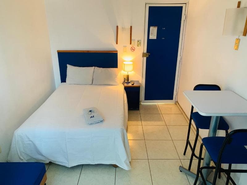 Hotel H Montreal 5