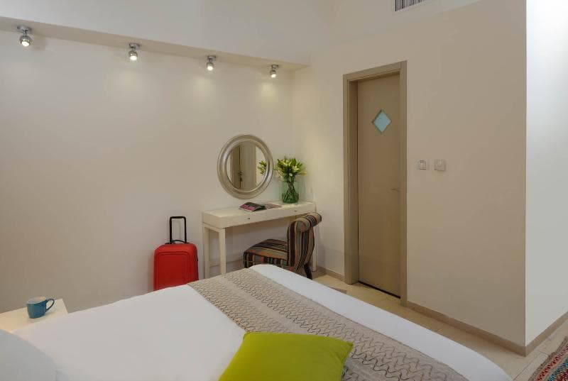 Rafael Residence 4