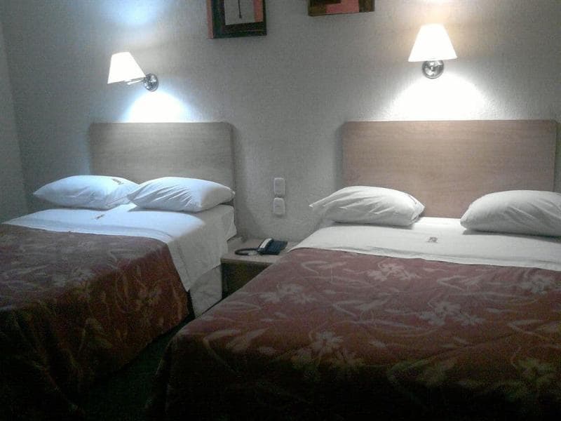 Hotel Castilla Y Leon 5