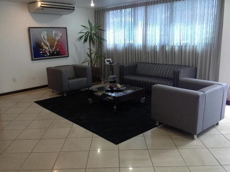 Camaçari Plaza main