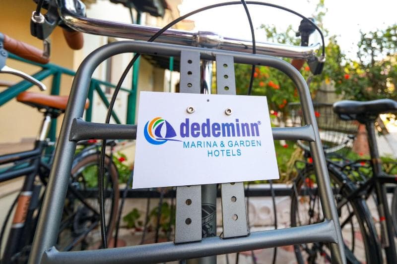 Dedeminn Marina Hotel main