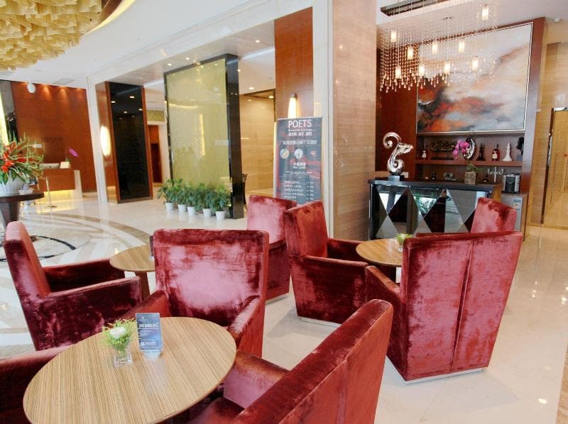 The Cumberland Boutique Hotel main