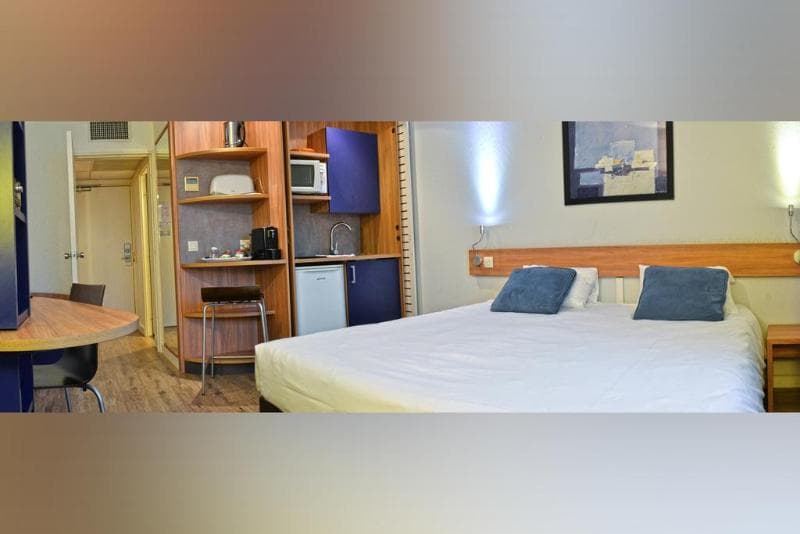 Art Hotel Paris Est 5