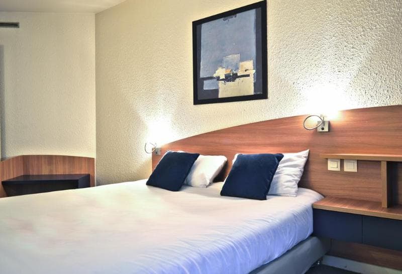 Art Hotel Paris Est 3