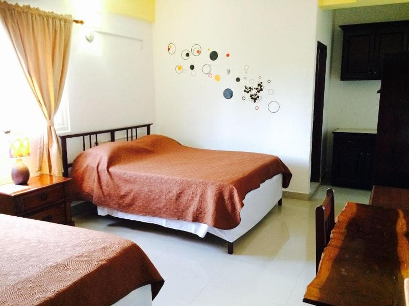 Easy Inn Hotel 3