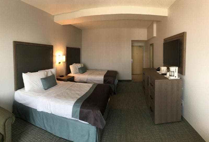 Vittoria Hotel & Suites main