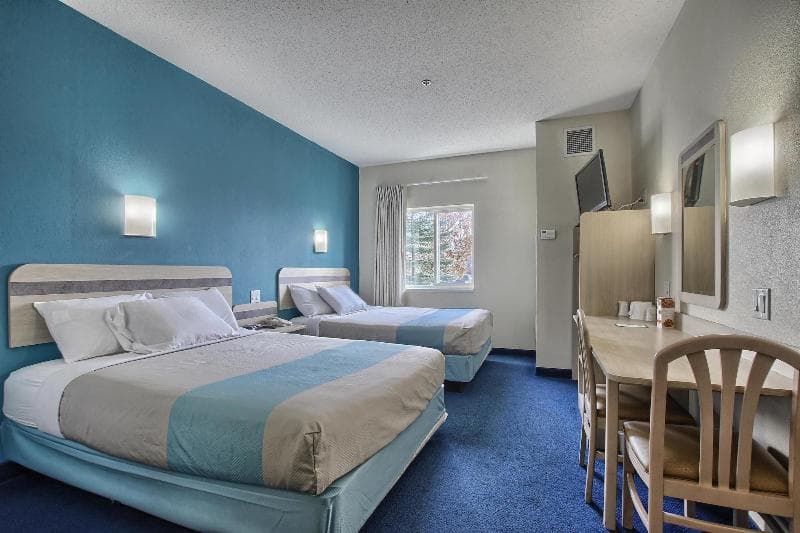 Motel 6 London 3